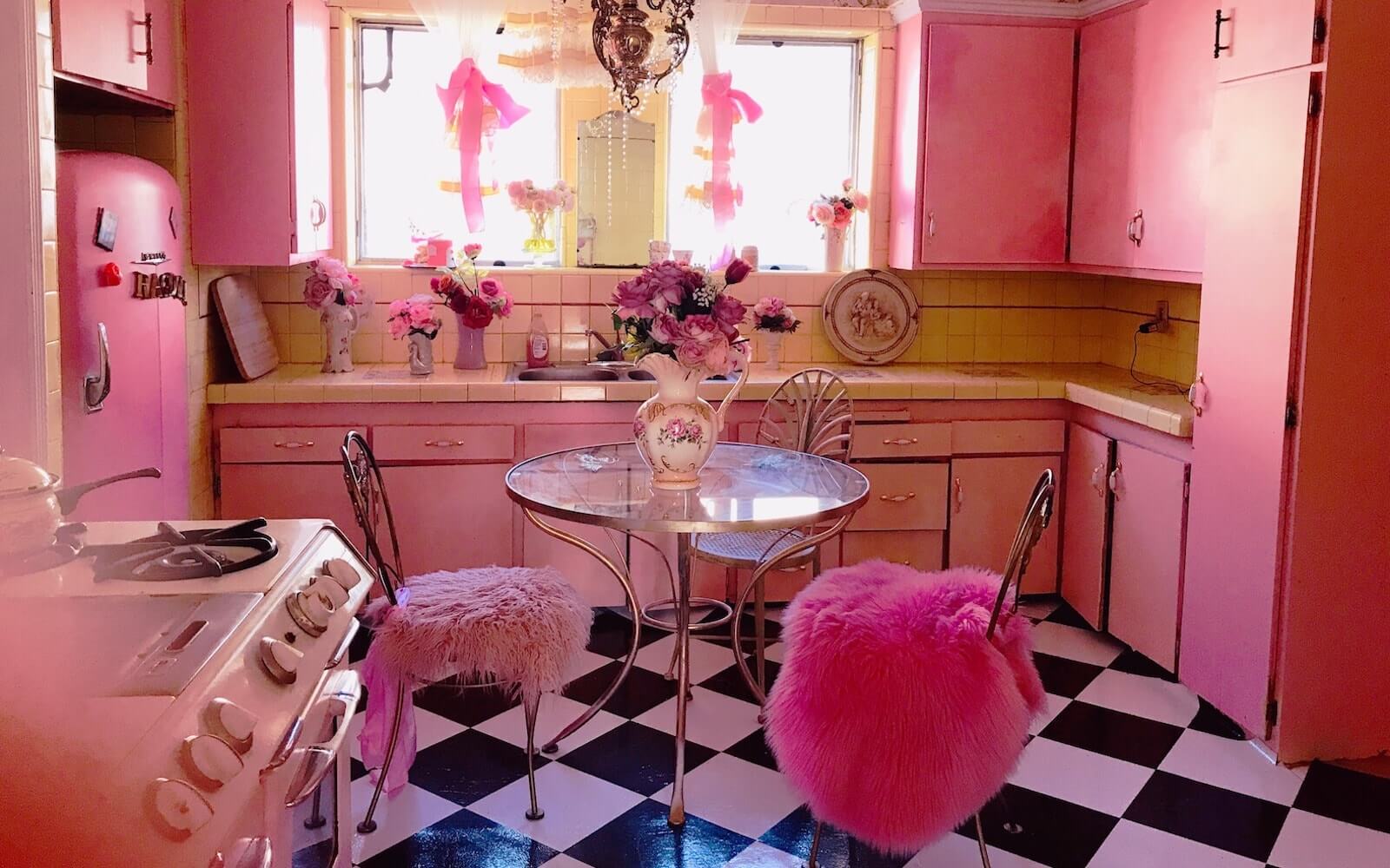 Essential-Film-Location-Scouting-Tips-Barbie-House-Image Essential Film Location Scouting Tips Barbie House Image